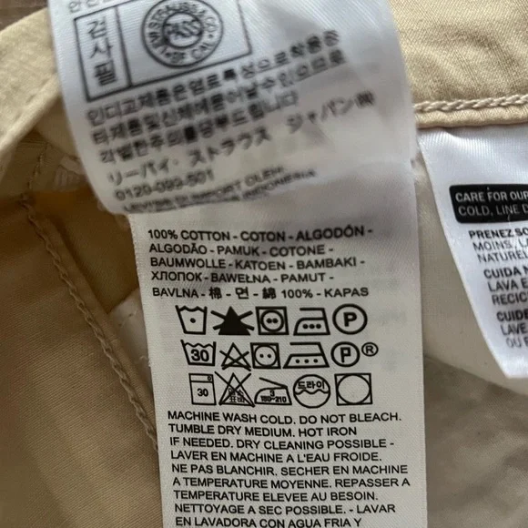 Levi’s Premium 100% Cotton High Loose Pleated Pants - Cream Beige - Size 25 - Picture 10 of 13